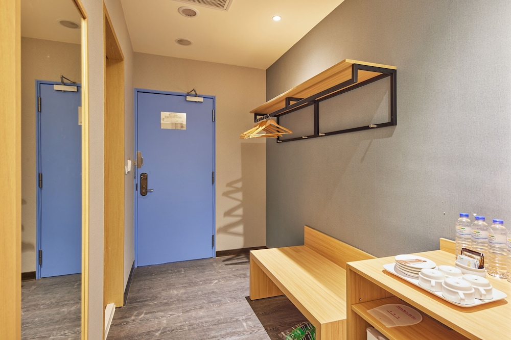 Brand New Theme Twin Room photo 3
