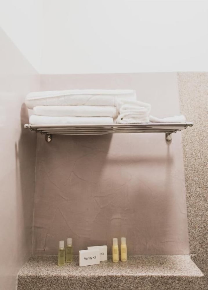 Basic Double Room photo 3