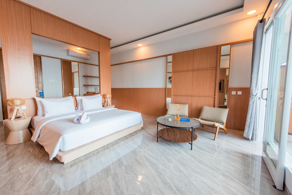 Ocean Suite Room - Photo 3