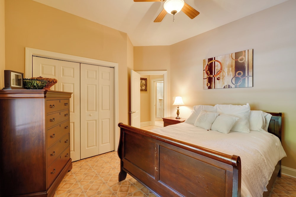 House (5 Bedrooms) photo 1