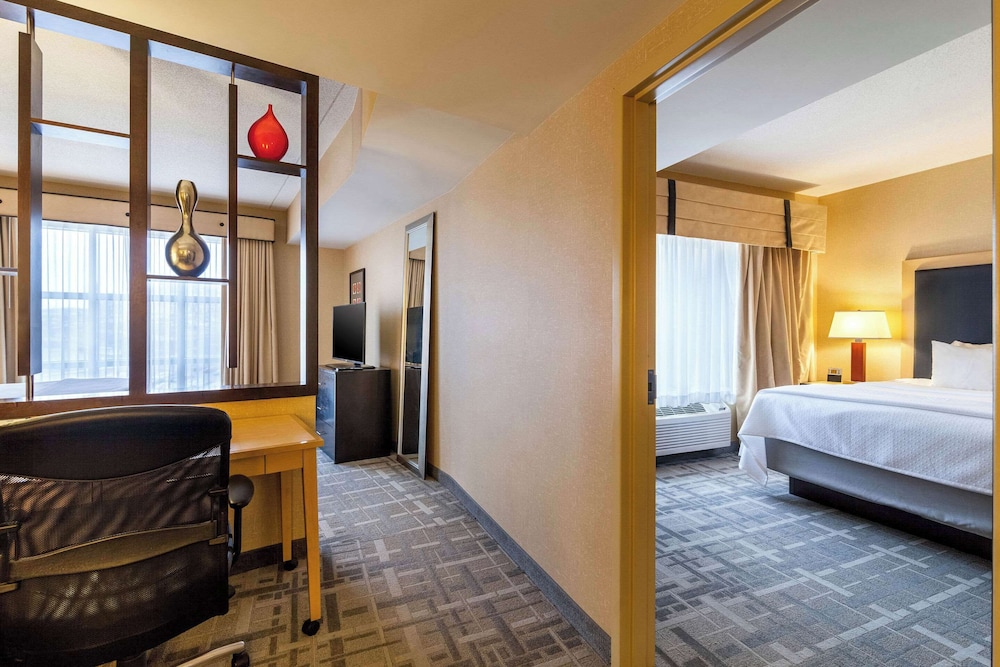 Suite, 1 Bedroom, Non Smoking photo 2