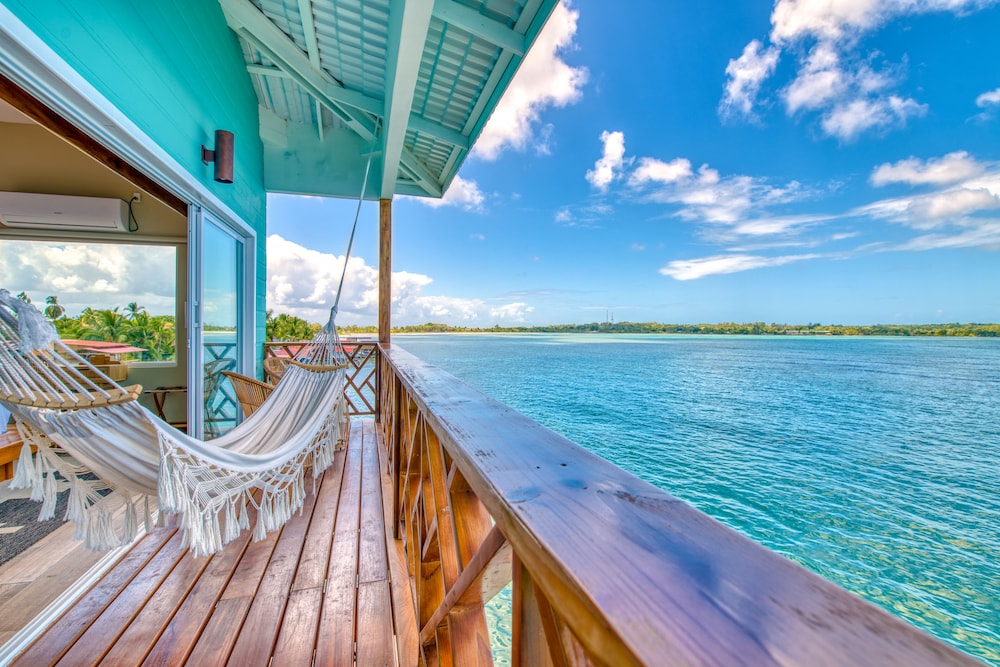 Oceanview King Suite - Photo 8