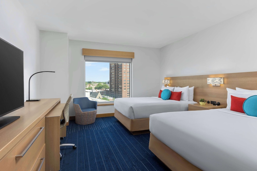 Room, 2 Queen Beds, Accessible (Hearing)