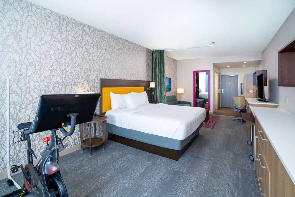 Studio, 1 King Bed - Photo 3