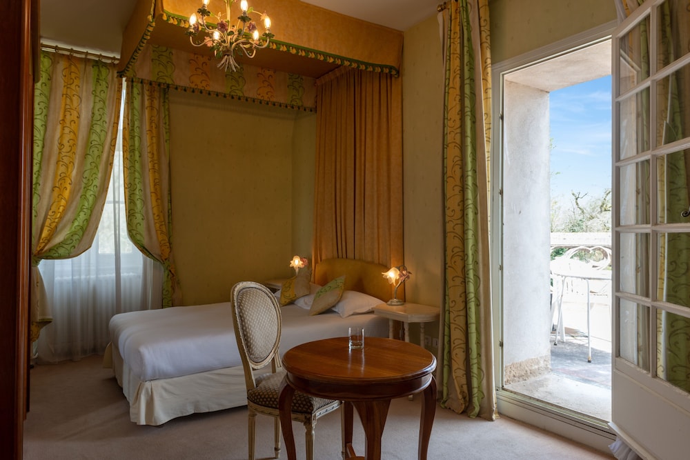 Room, Terrace - Photo 1