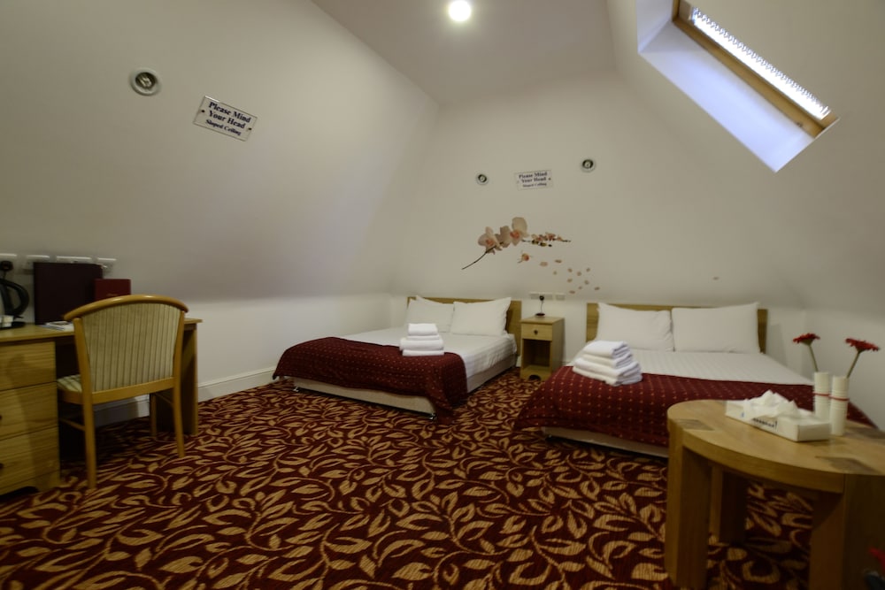 Standard Room, 2 Double Beds, Non Smoking - Photo 2