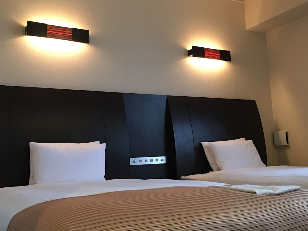 Twin Room, Smoking photo 2