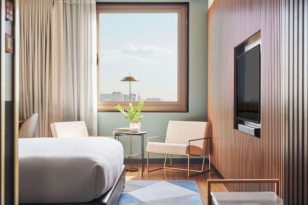 Premium Room, 1 King Bed