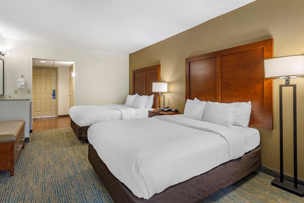 Suite, Multiple Beds, Accessible, Ground Floor photo 2