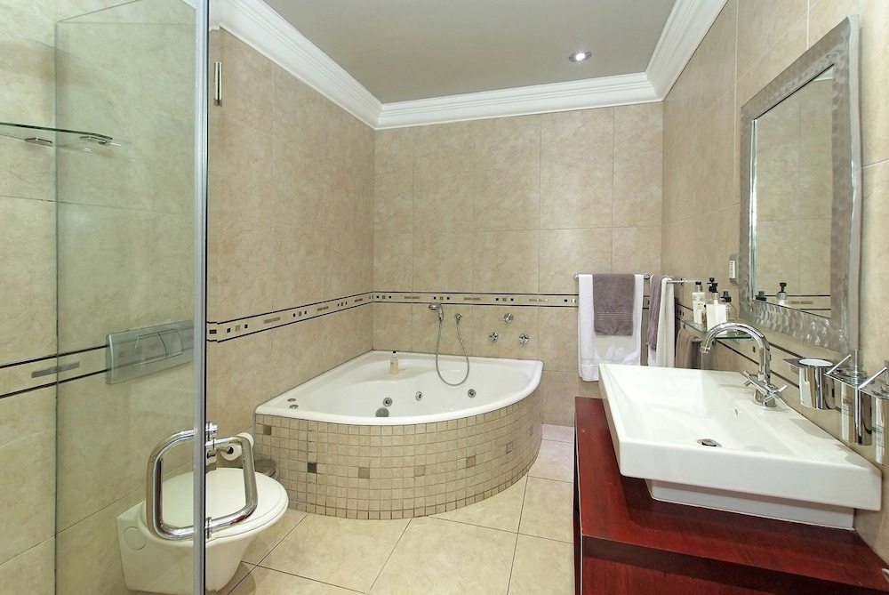Executive Suite photo 3