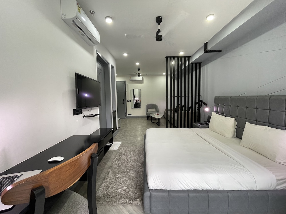 Superior Apartment, 1 King Bed, Kitchen photo 2