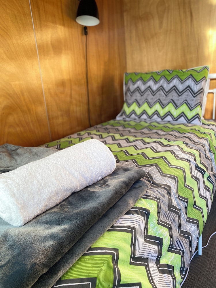 Classic Studio, 2 Twin Beds photo 2