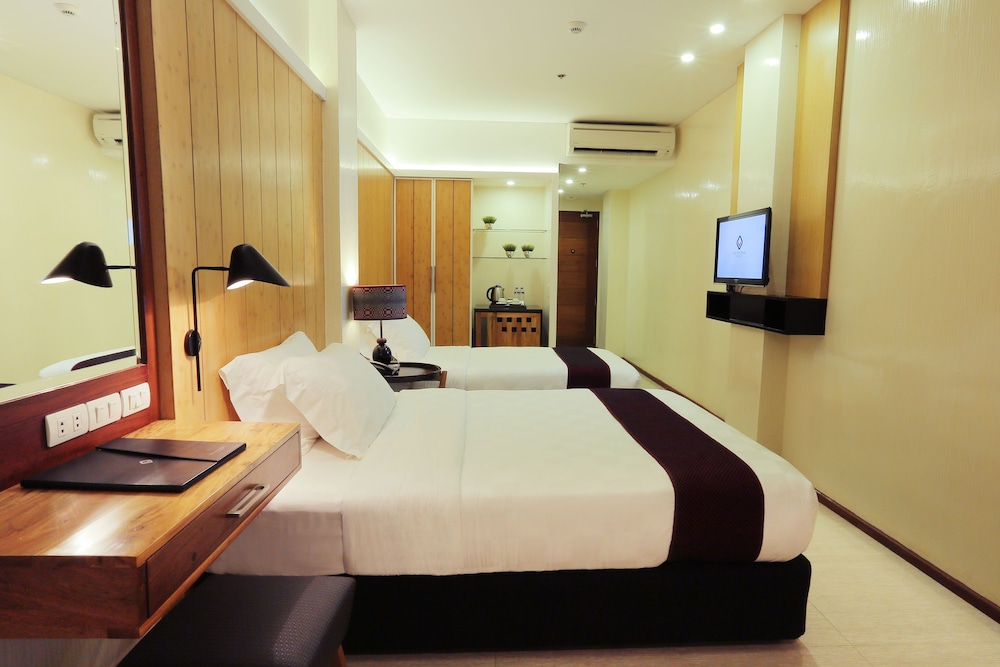 Superior Room (Deluxe) photo 2