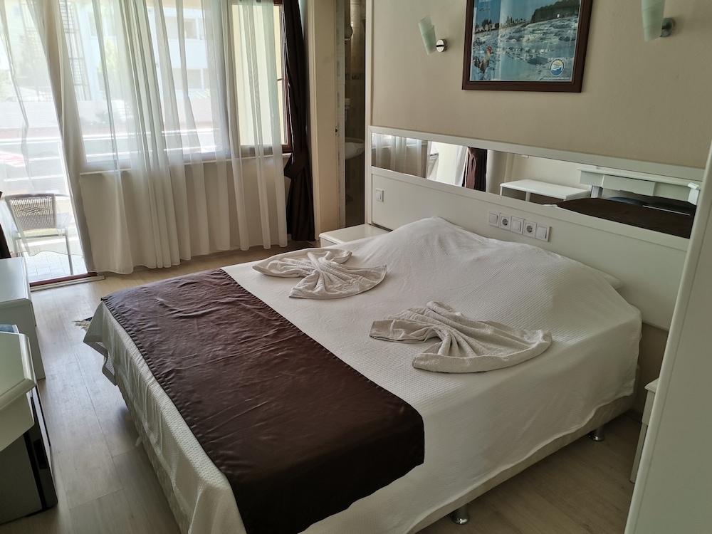 Deluxe Double Room photo 1