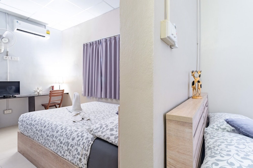 Standard Quadruple Room, 2 Double Beds, Private Bathroom, Courtyard Area