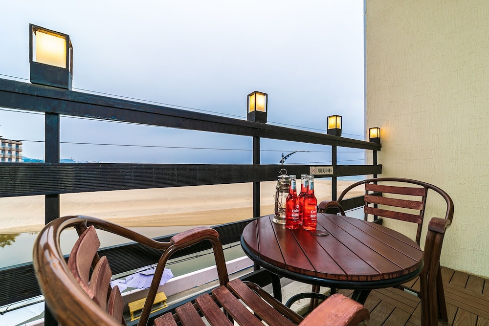 Traditional Room, Beach View (Ondol) photo 3
