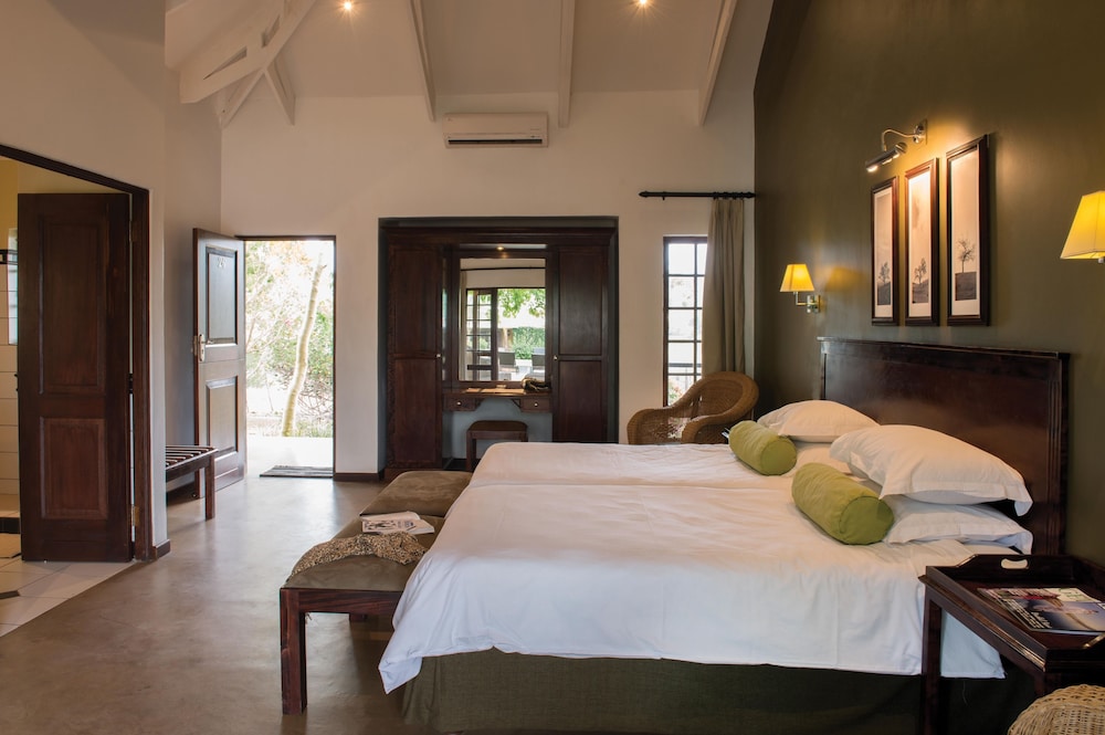 Deluxe Room - Photo 1
