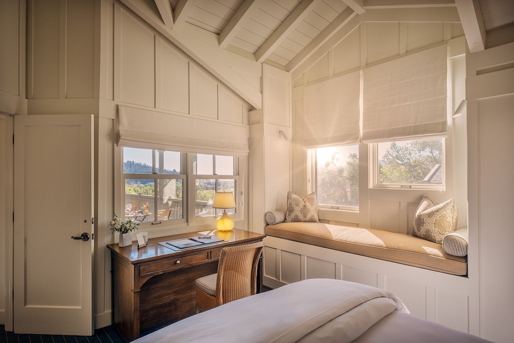 Treeline Suite