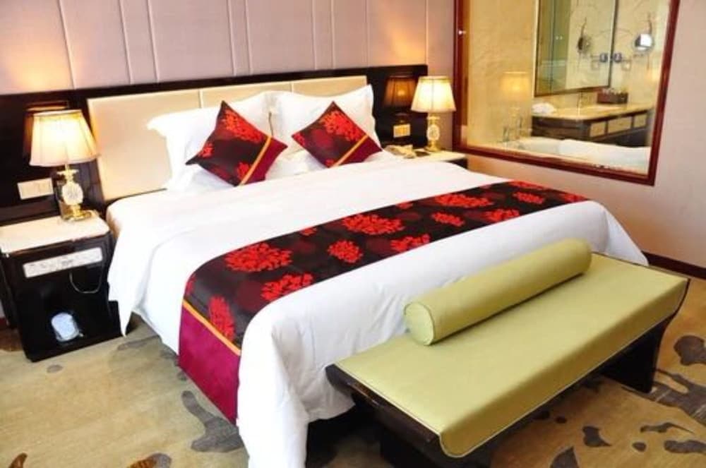 Grand Room photo 2