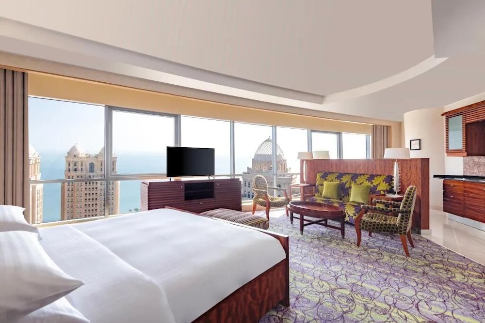 Junior Suite, 1 King Bed, Sea View - Photo 1