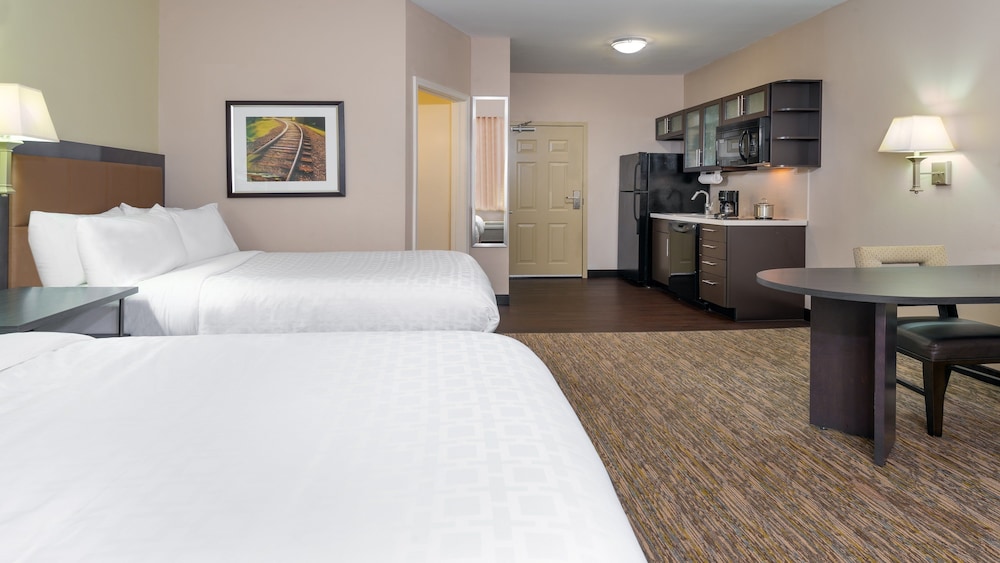 Studio Suite, 2 Queen Beds, Kitchen - Photo 2