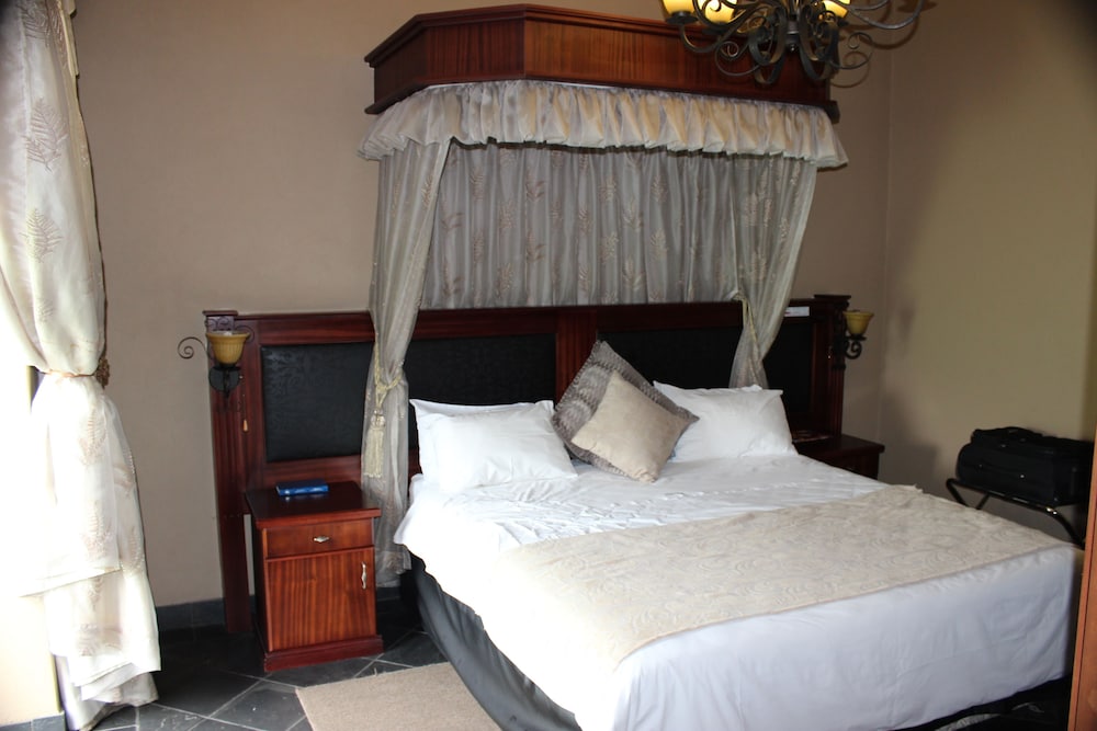 Honeymoon Suite photo 1