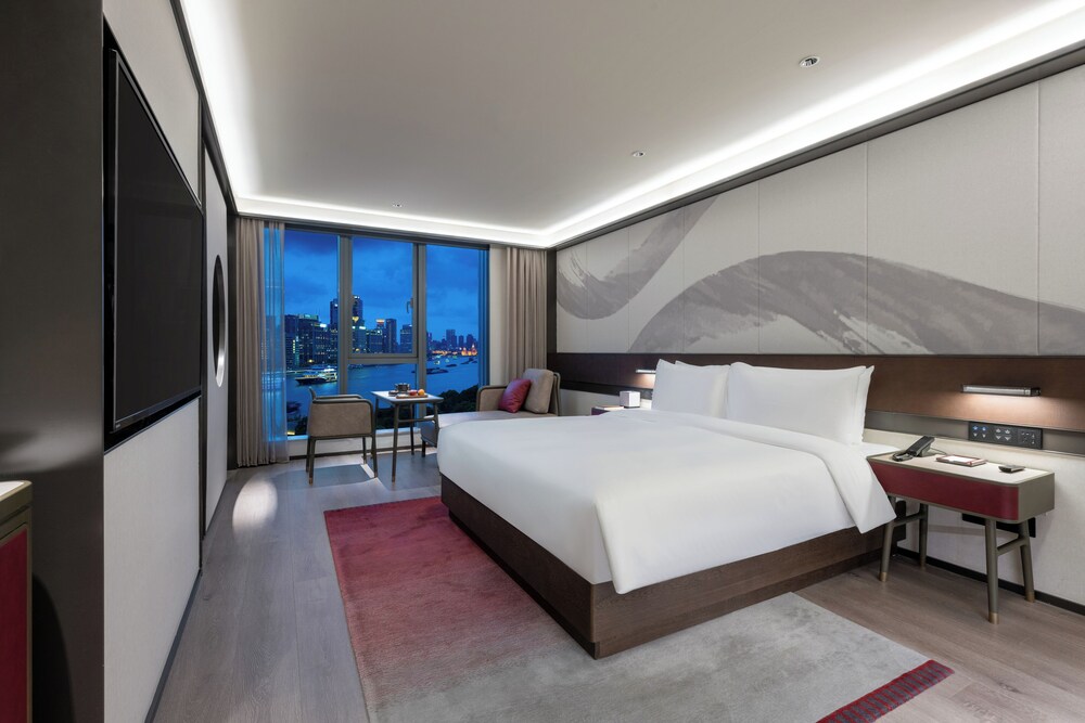 Superior Single Room, Canal View