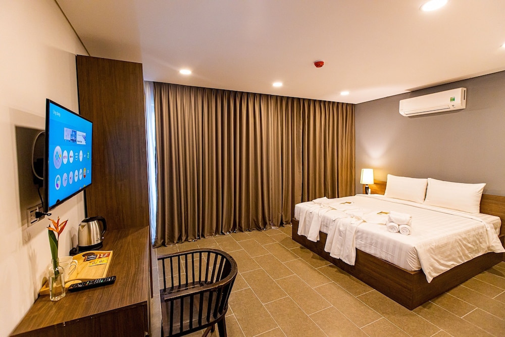 Deluxe Double Room, Balcony - Photo 6