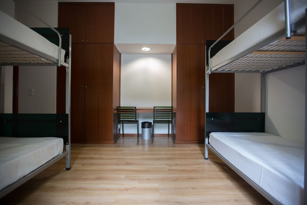 Quadruple Room - Photo 3