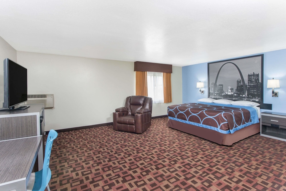 Room, 1 King Bed with Sofa bed, Non Smoking photo 2