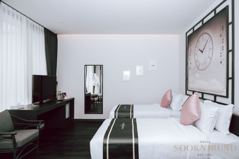 Deluxe Twin Room - Photo 1