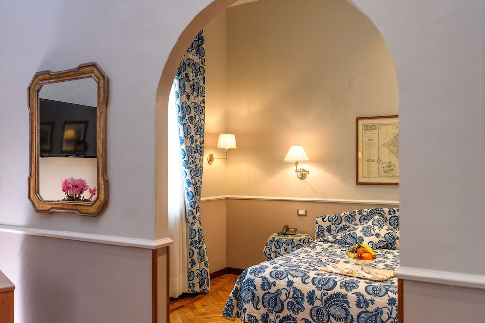 Junior Suite, City View - Photo 3