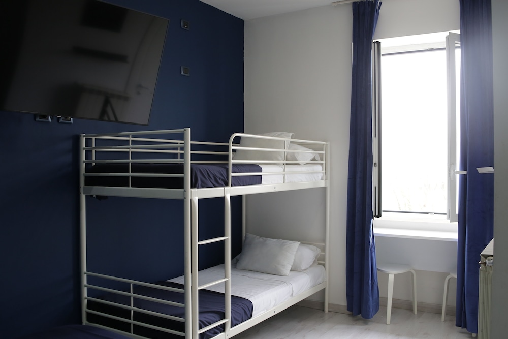 Quadruple Room photo 3