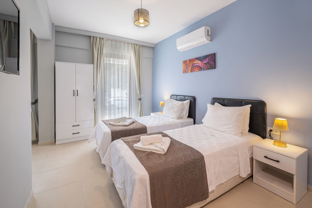 Triple Room, 3 Twin Beds photo 2