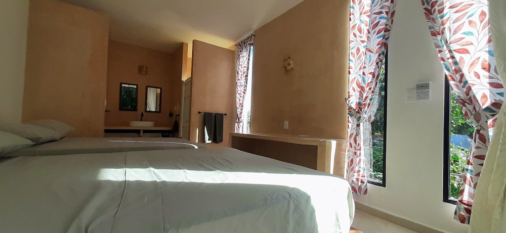 Design Double Room Single Use, 2 Double Beds photo 3