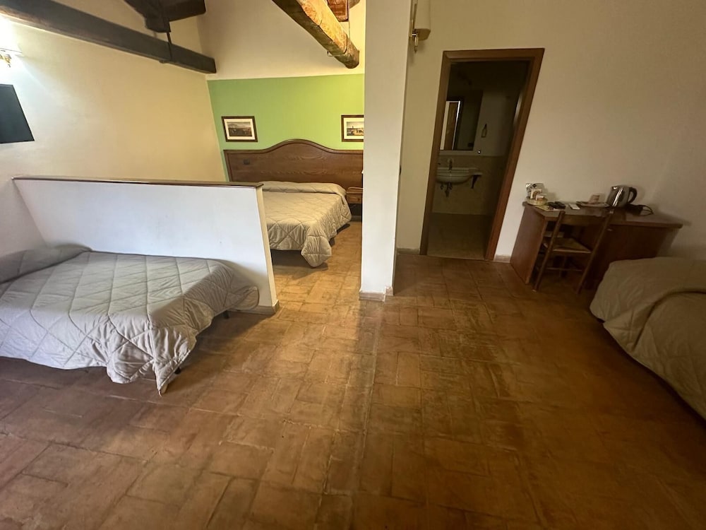 Quadruple Room, Patio, Courtyard View