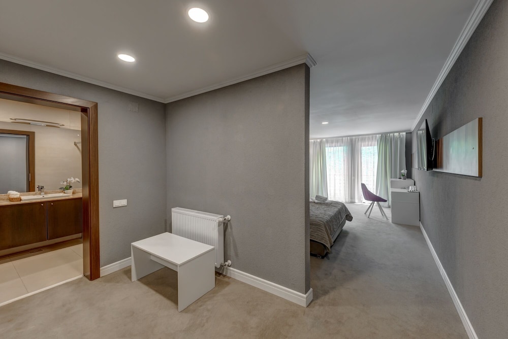 Luxury Double Room, Balcony photo 1