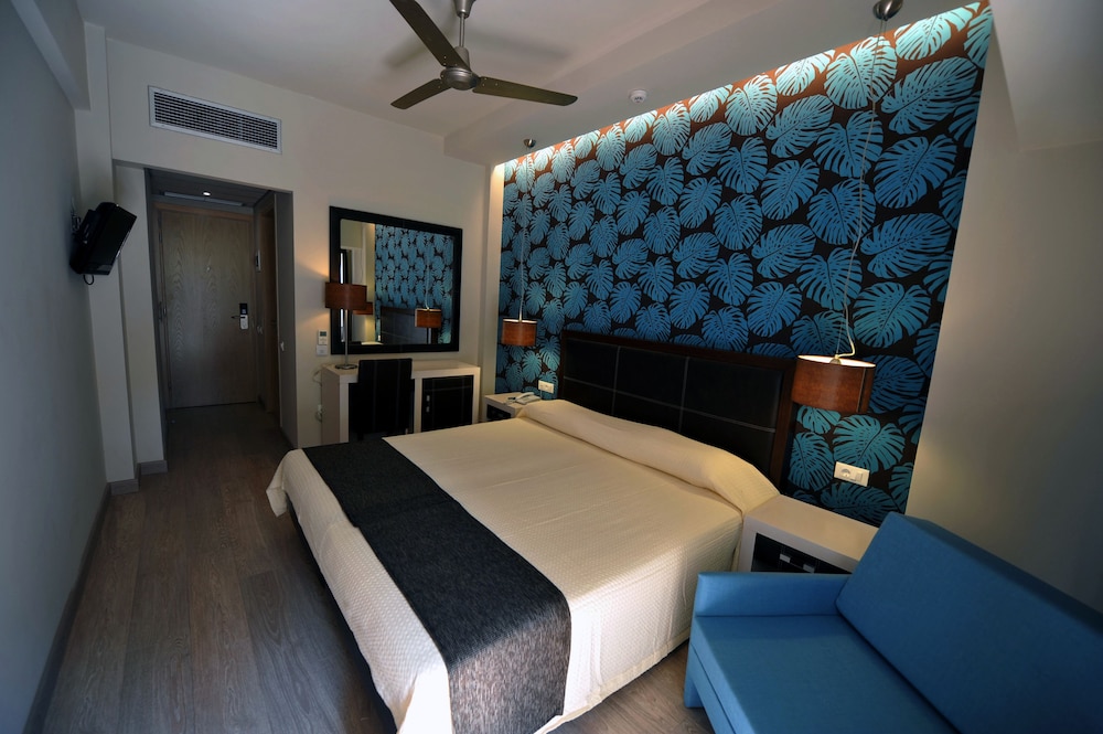 Standard Room photo 2