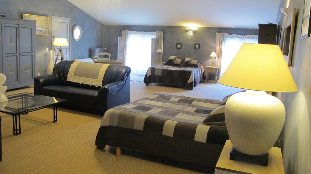 Double Room (Picasso) photo 1
