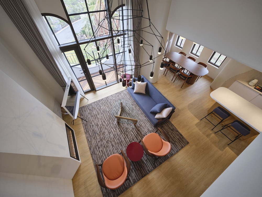 [Brunchy Package] Premier Suite B Type + Brunch For 2 + Park Ticket For 2 Per Stay - Photo 5