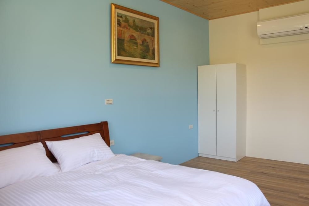 Standard Double Room photo 3