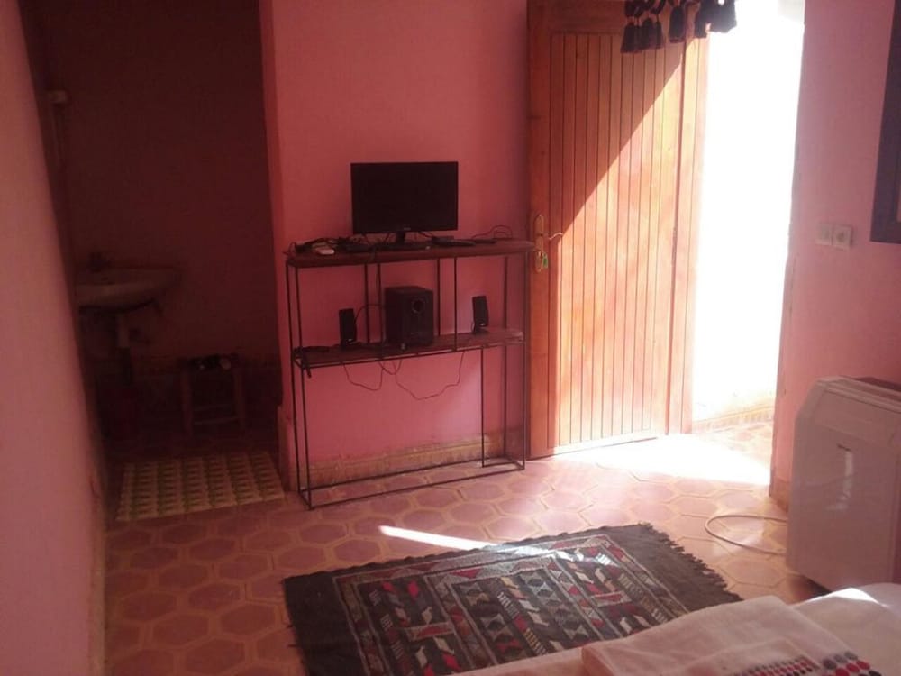 Traditional Double Room, 1 Double Bed photo 2