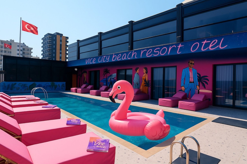 Deluxe Triple Room, Pool View photo 1