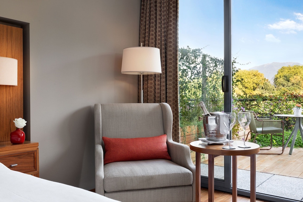 Deluxe Room, 1 King Bed, Terrace - Photo 6
