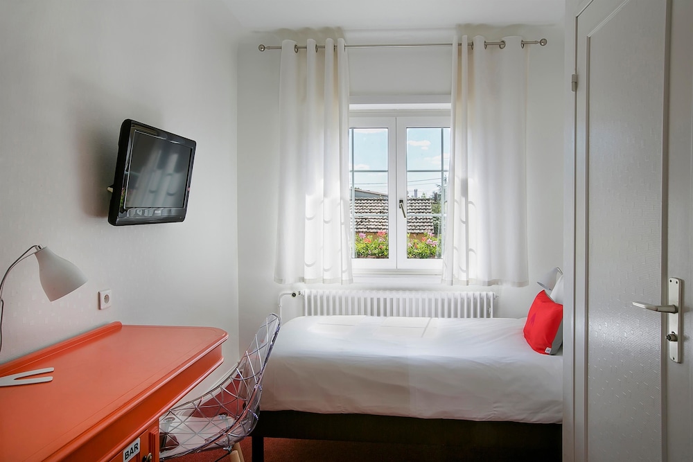 Classic Room, 1 Twin Bed, Non Smoking - Photo 2