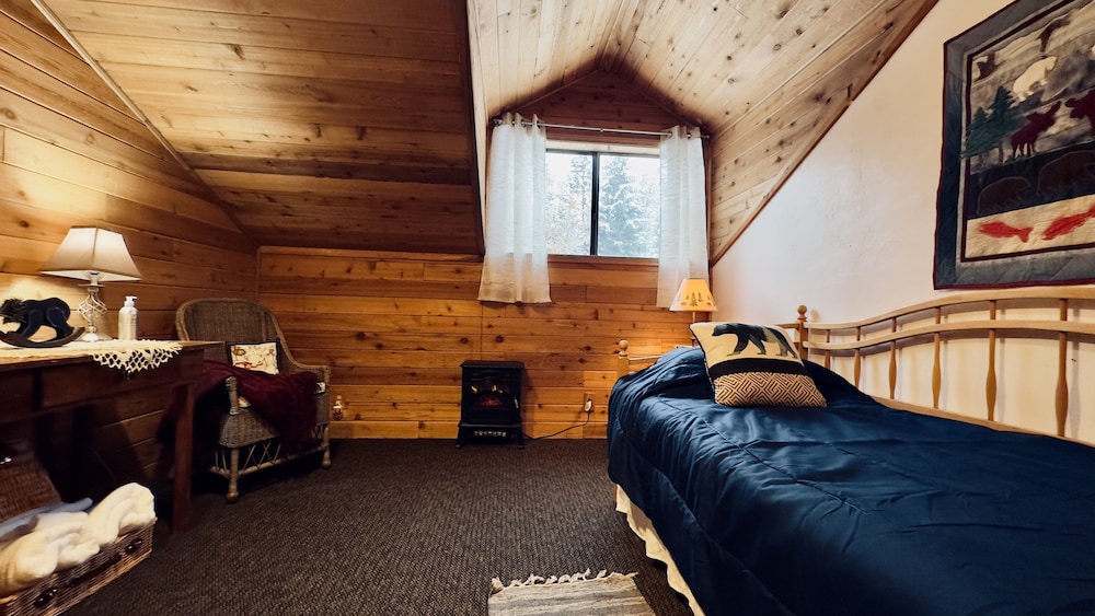 Room, 1 Twin Bed, Non Smoking, Shared Bathroom