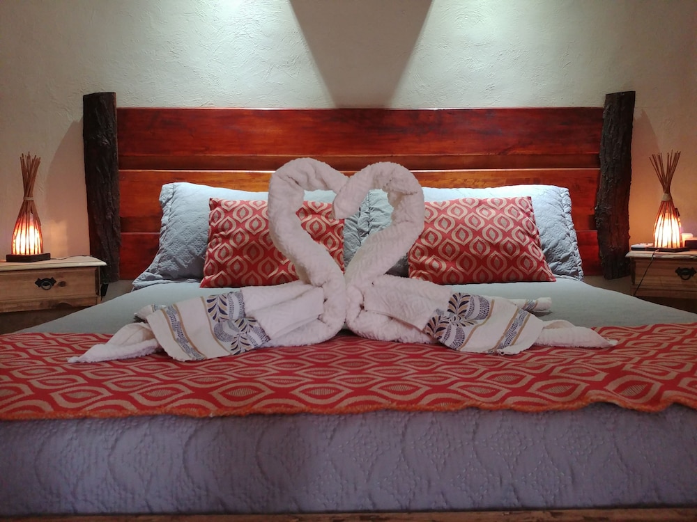 Standard Chalet, 1 Queen Bed, Non Smoking photo 2