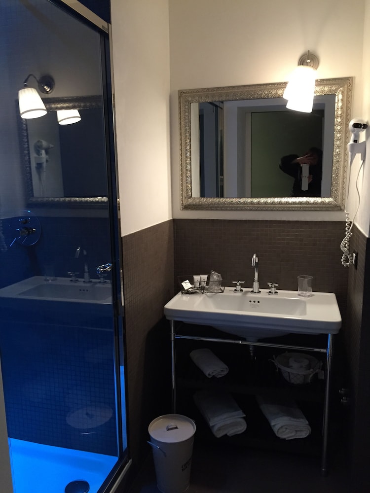 Deluxe Triple Room photo 2