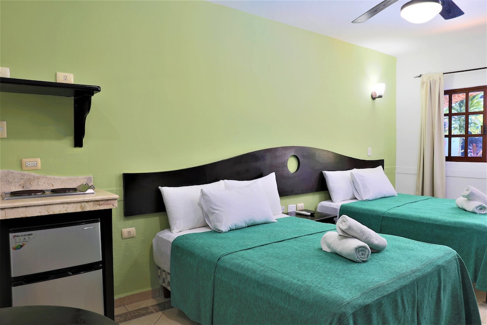 Standard Double Room - Photo 10