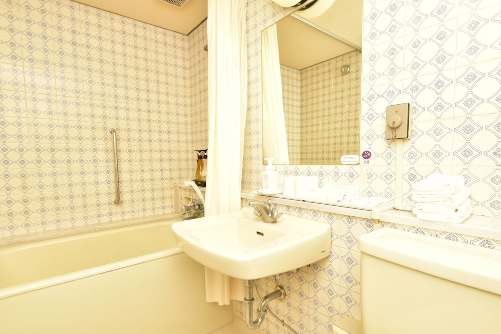 [Japanese-Western Style] Family Room (376 sqft) Non Smoking - Photo 5